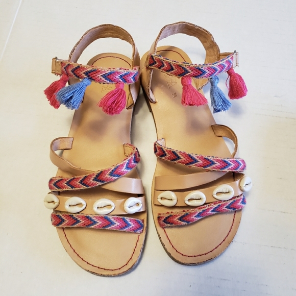 Zara Girls 3 / 34 EUR Shell Tassel Sandals Shoes - Picture 2 of 4